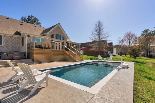 $939,000 | 524 Country Club Drive, Dickson, TN 37055