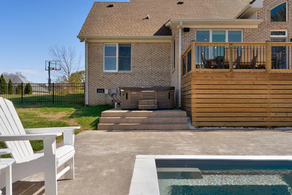 $939,000 | 524 Country Club Drive, Dickson, TN 37055