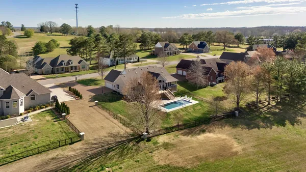 $939,000 | 524 Country Club Drive, Dickson, TN 37055