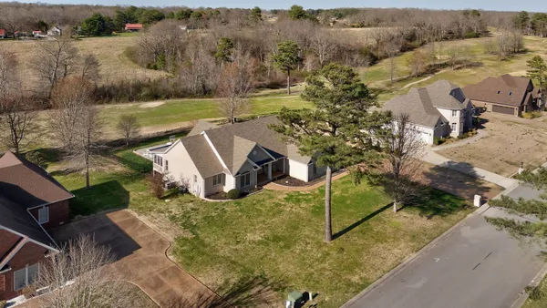 $939,000 | 524 Country Club Drive, Dickson, TN 37055