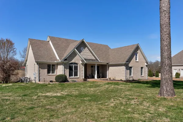 $939,000 | 524 Country Club Drive, Dickson, TN 37055