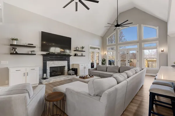 $939,000 | 524 Country Club Drive, Dickson, TN 37055