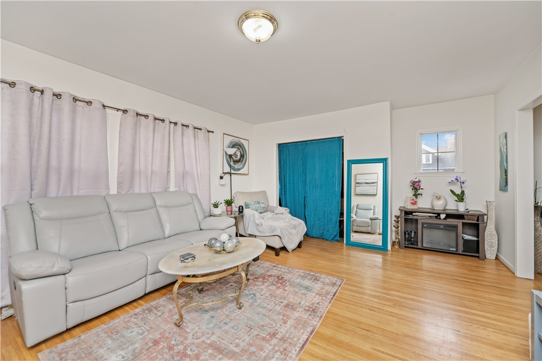 790 Thurston Road Rochester, NY 14619 - Photo 13 of 22