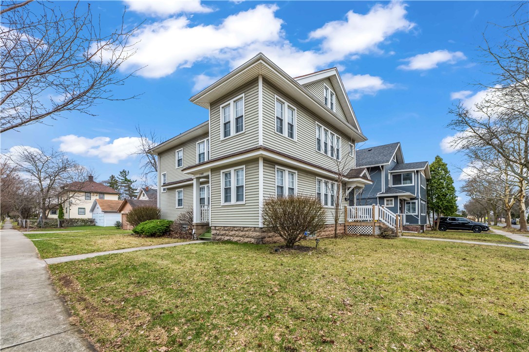 790 Thurston Road Rochester, NY 14619 - Photo 2 of 22