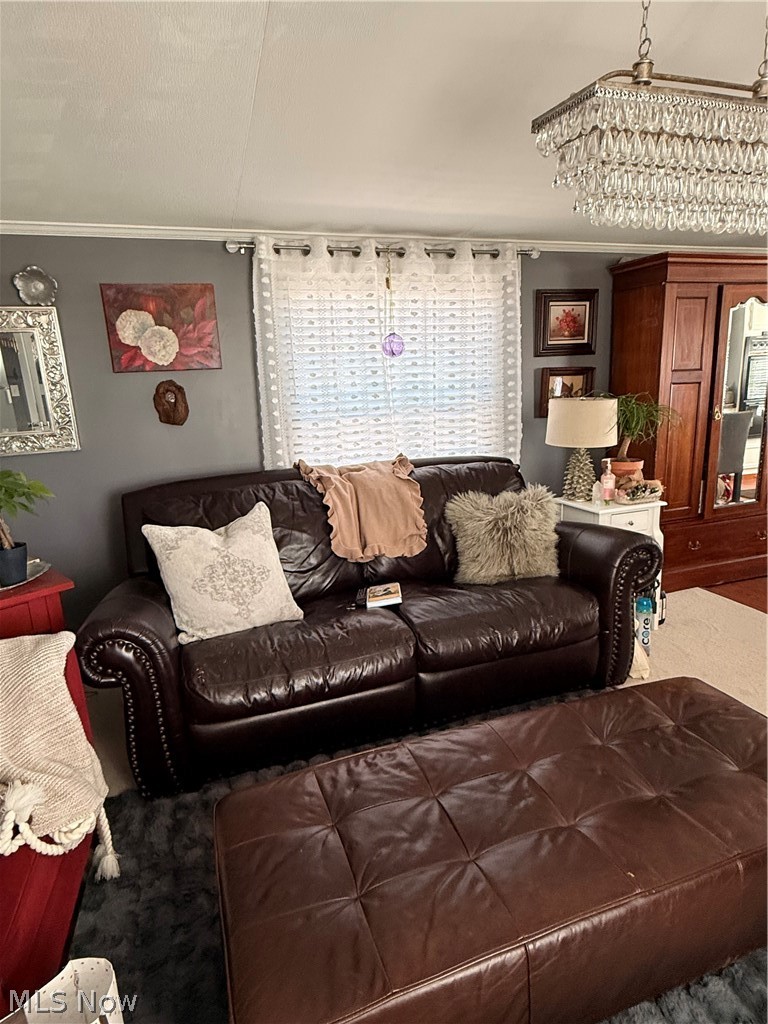 12860 Mayfield Road, Unit 42 Chardon, OH 44024 - Photo 5 of 33 Living Room