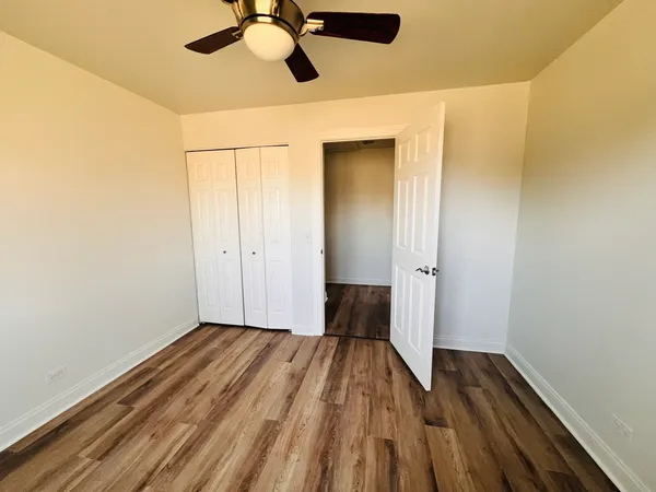 $334,900 | 575 Greystone Lane, Unit A2, Wheeling, IL 60090