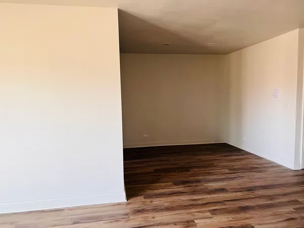 $334,900 | 575 Greystone Lane, Unit A2, Wheeling, IL 60090