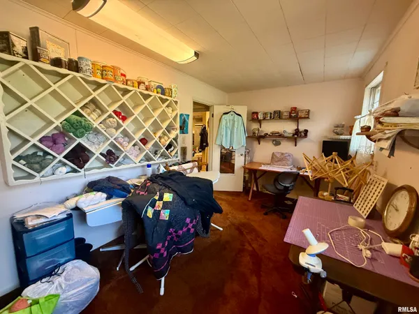 $159,900 | 208 South Market Street, Knoxville, IL 61448