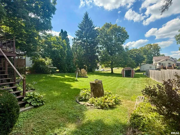 $159,900 | 208 South Market Street, Knoxville, IL 61448