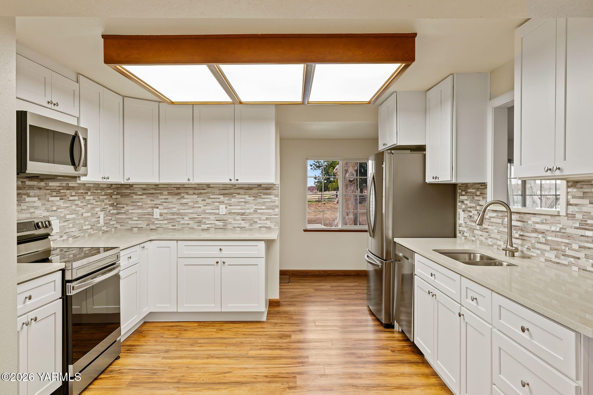 2600 Midvale Road Mabton, WA 98935 - Photo 11 of 38 7703 Ahtanum Rd-10