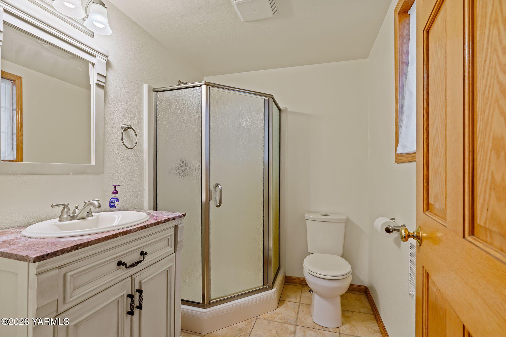 2600 Midvale Road Mabton, WA 98935 - Photo 19 of 38 7703 Ahtanum Rd-18