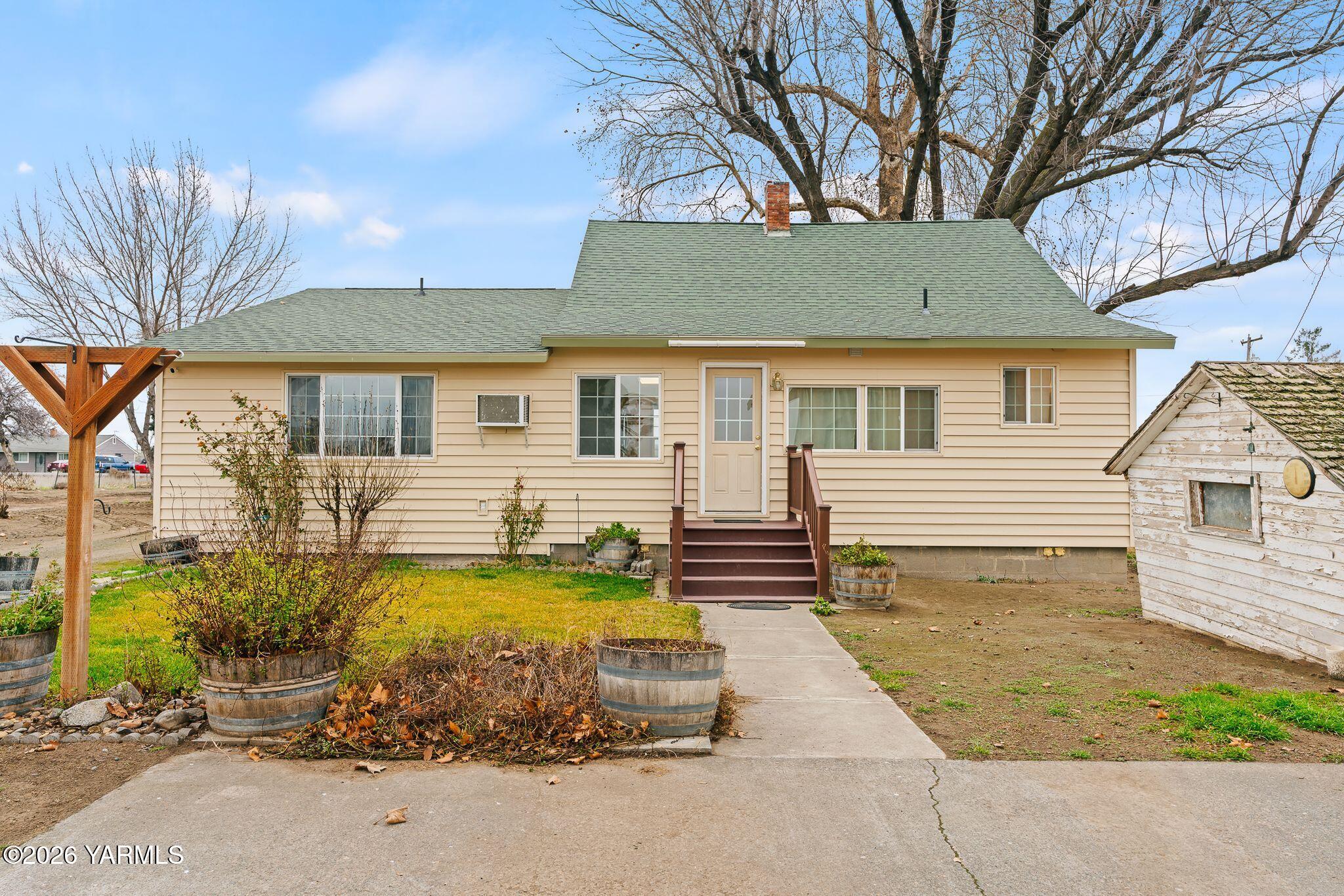 2600 Midvale Road Mabton, WA 98935 - Photo 26 of 38 7703 Ahtanum Rd-25