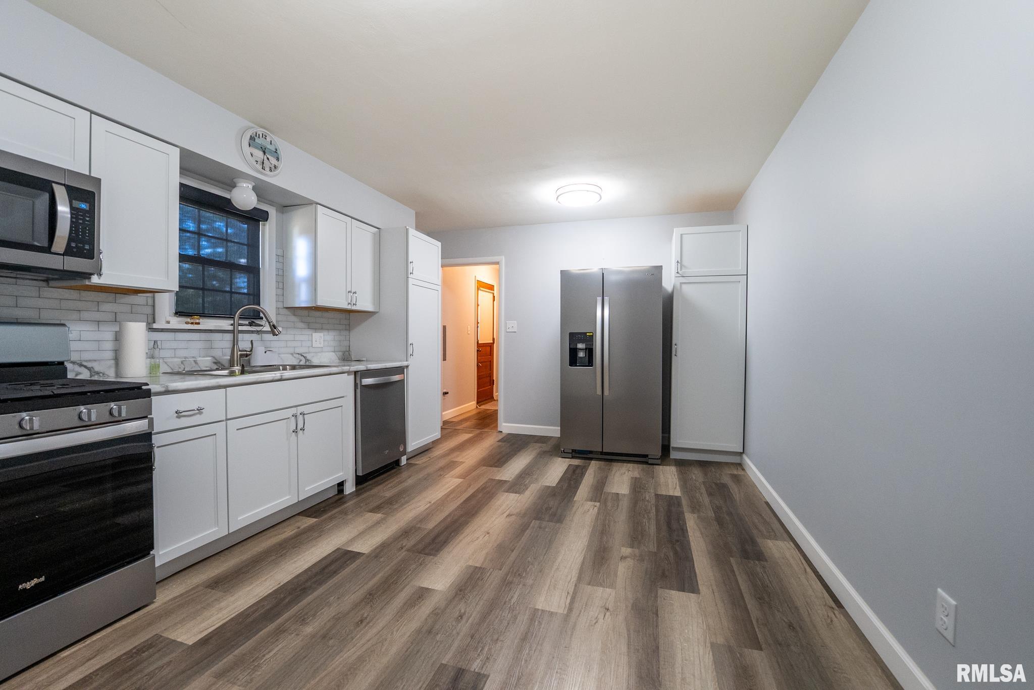 104 Hickory Grove Lane Salem, IL 62881 - Photo 12 of 39