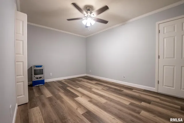 $199,400 | 104 Hickory Grove Lane, Salem, IL 62881