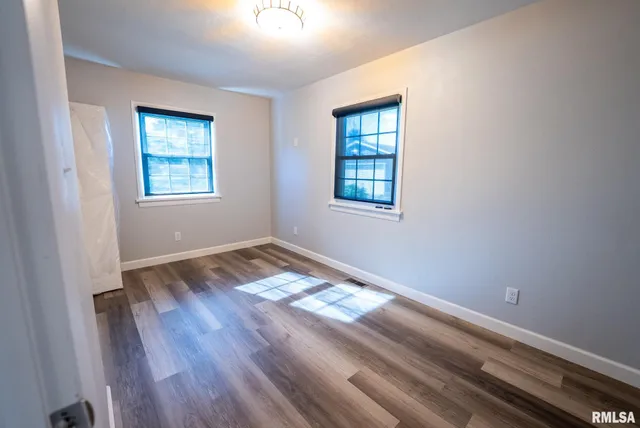 $199,400 | 104 Hickory Grove Lane, Salem, IL 62881