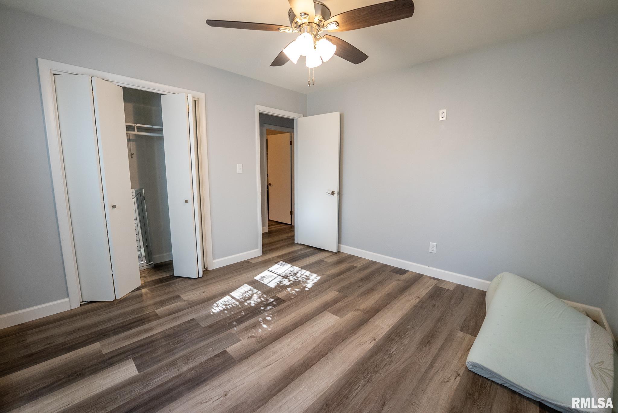 104 Hickory Grove Lane Salem, IL 62881 - Photo 29 of 39