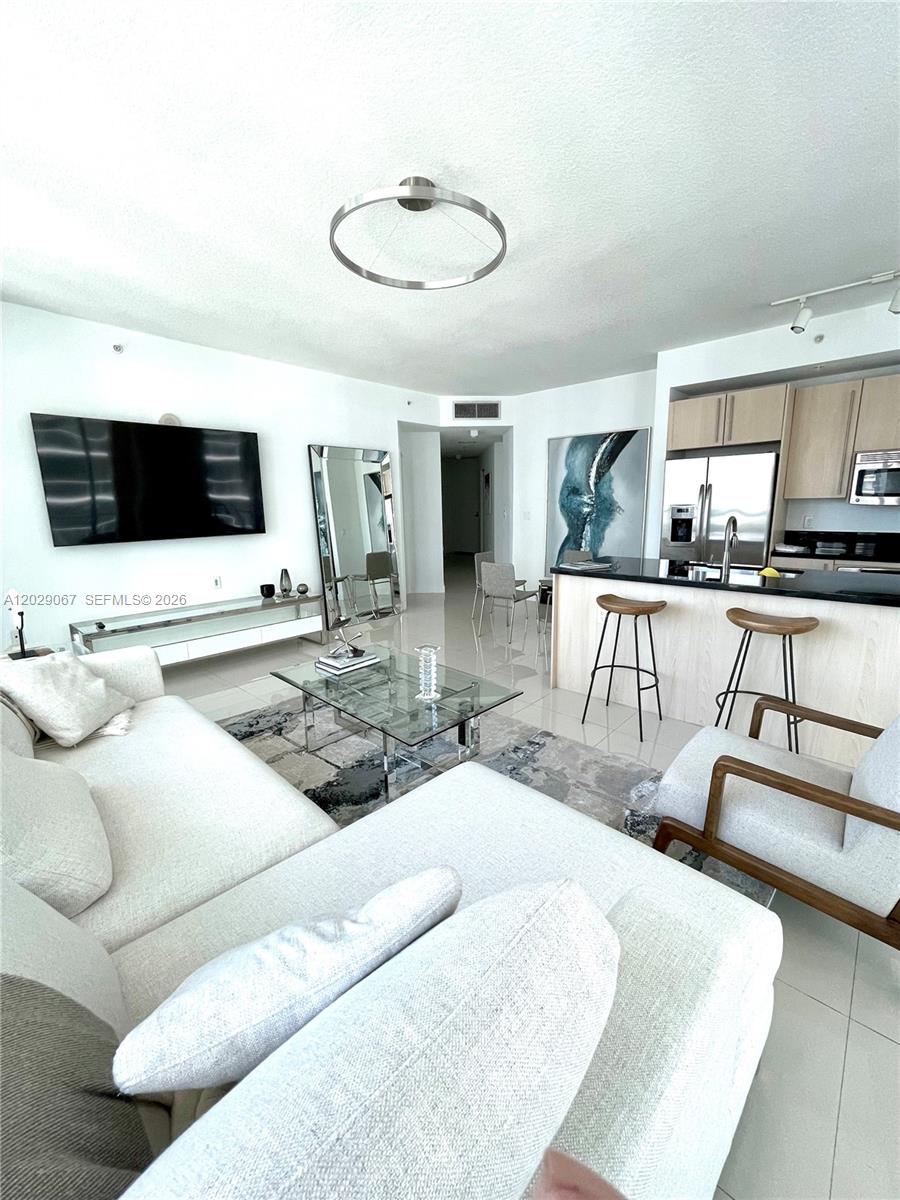 79 Southwest 12th Street, Unit 2407S Miami, FL 33130 - Photo 3 of 39