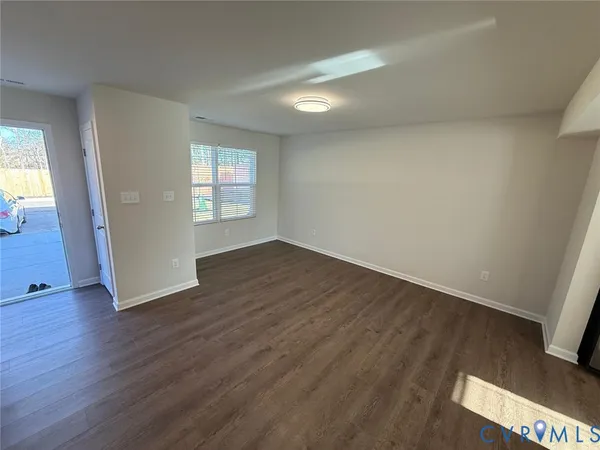 $2,000 | 5317 Canterbury Ridge, Richmond, VA 23224