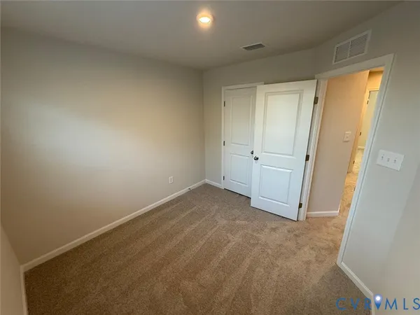 $2,000 | 5317 Canterbury Ridge, Richmond, VA 23224