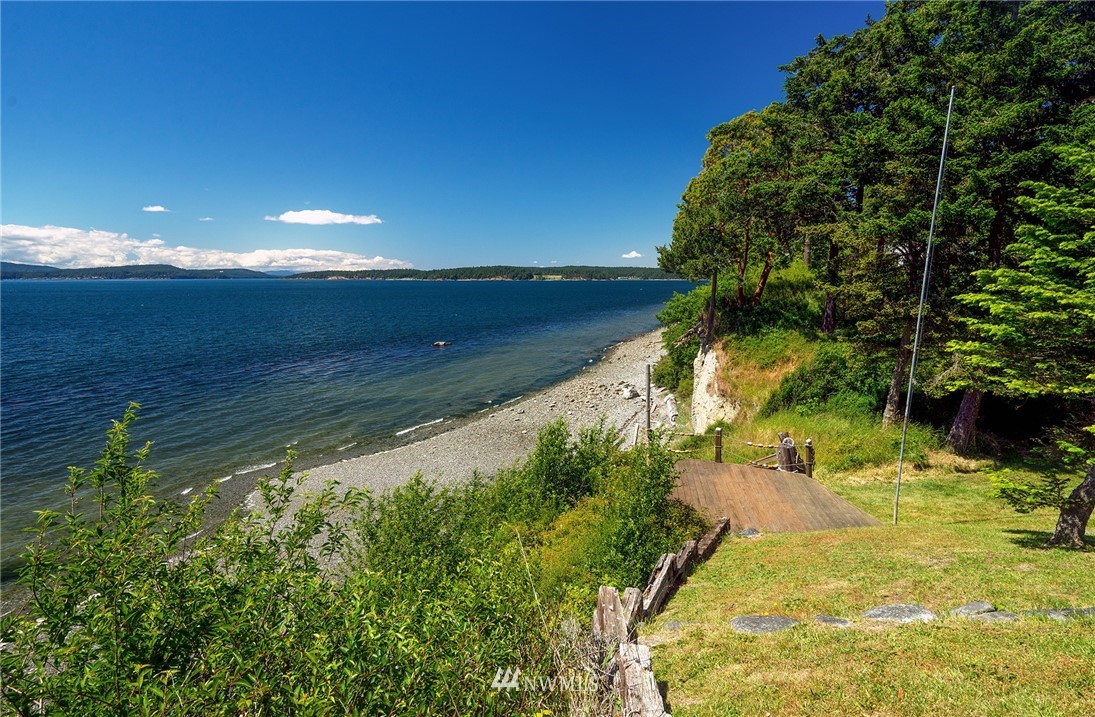 489 Lopez Road Lopez Island, WA 98261 - Photo 4 of 23
