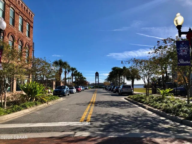 $6,400 | 431 Brett Avenue, Interlachen, FL 32148