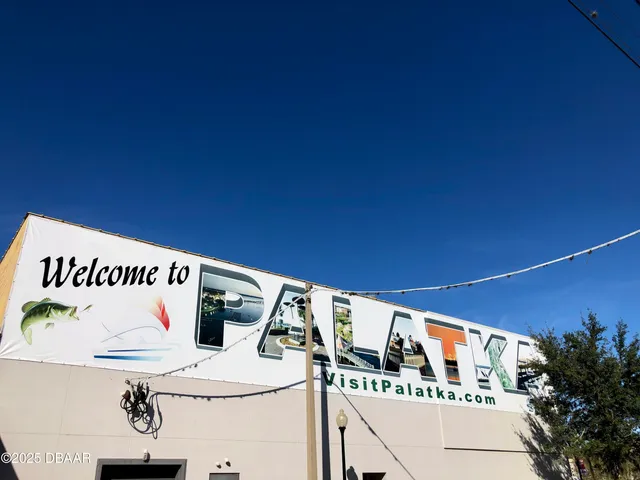 $6,400 | 431 Brett Avenue, Interlachen, FL 32148