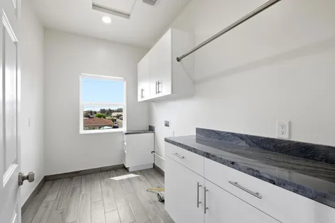 $930,000 | 648 Cocapah Street, Vista, CA 92083