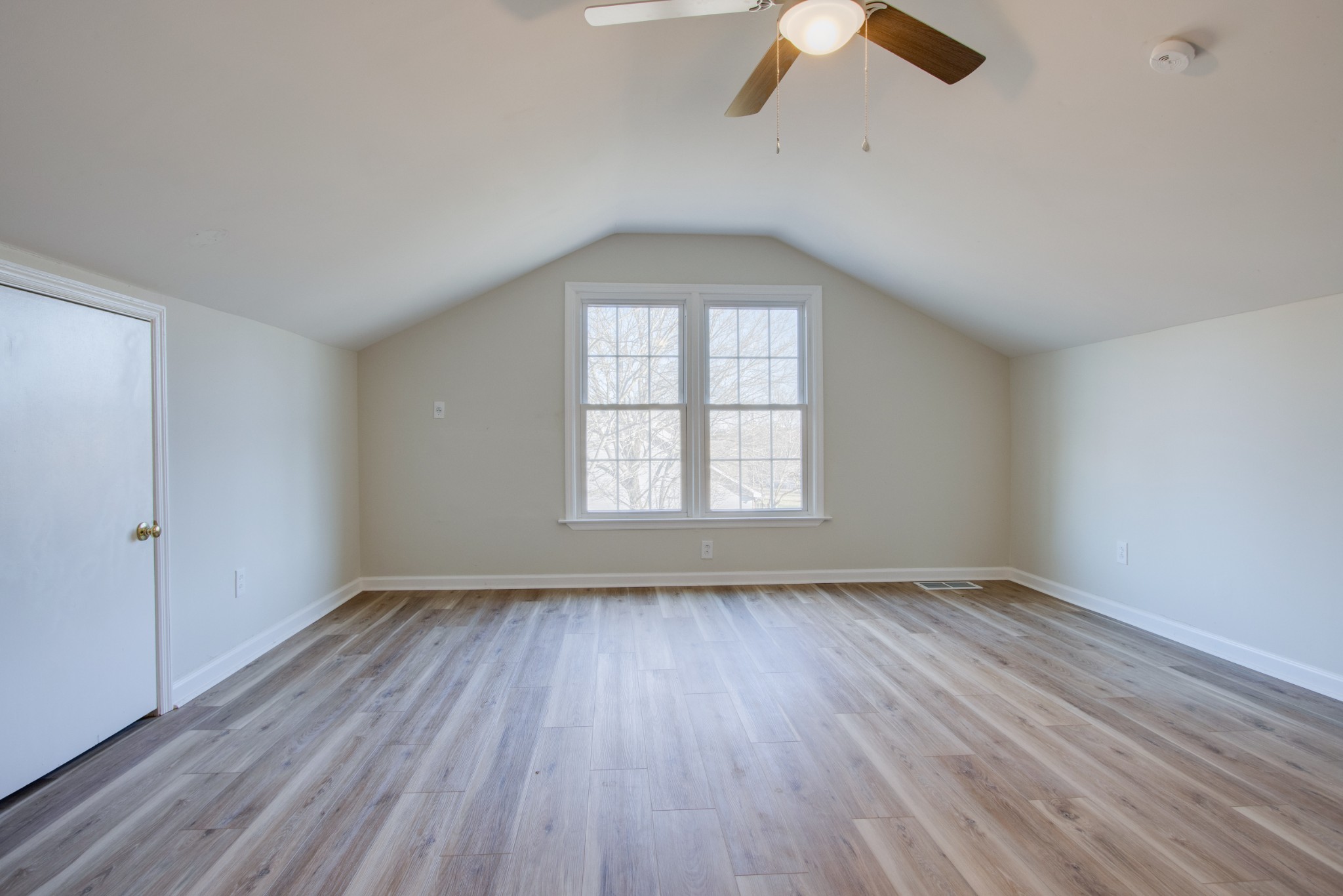2005 Hunters Place Mount Juliet, TN 37122 - Photo 28 of 36 wooden floor in an empty room with a window