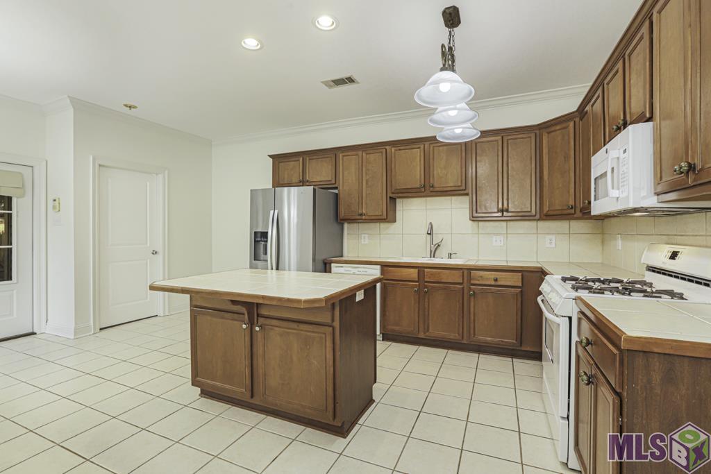 2966 Magazine Drive Baton Rouge, LA 70816 - Photo 11 of 24 Gallery Image 11