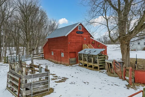 $575,000 | S175 Lavalle Road, La Valle, WI 53941