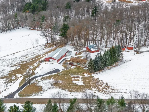 $575,000 | S175 Lavalle Road, La Valle, WI 53941