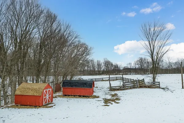 $575,000 | S175 Lavalle Road, La Valle, WI 53941