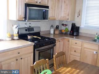 231 Kenmore Road Havertown, PA 19083 - Photo 3 of 6