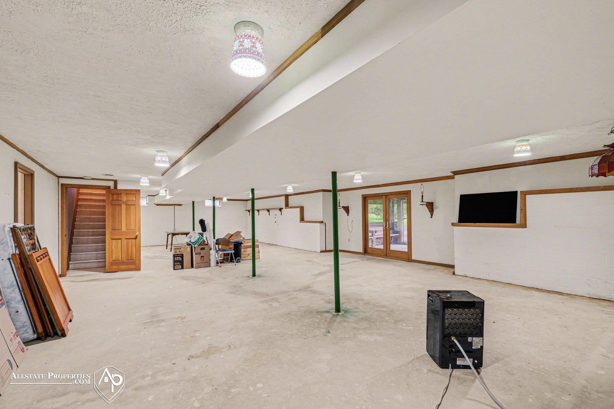 12301 South New Lothrop Road Byron, MI 48418 - Photo 15 of 27