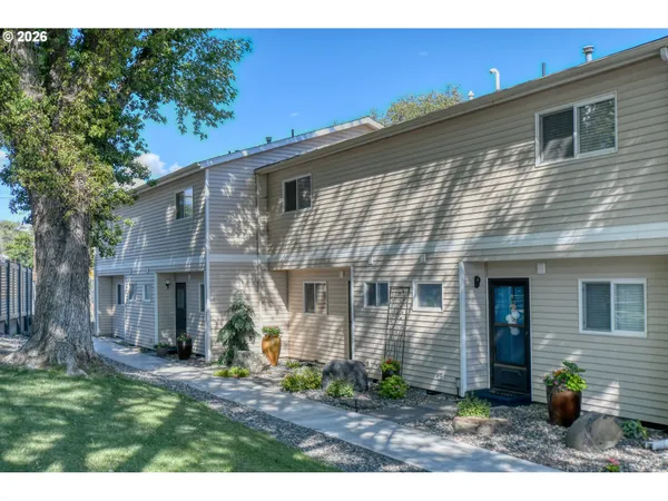 $259,000 | 1900 Northwest Carden Avenue, Unit 2, Pendleton, OR 97801