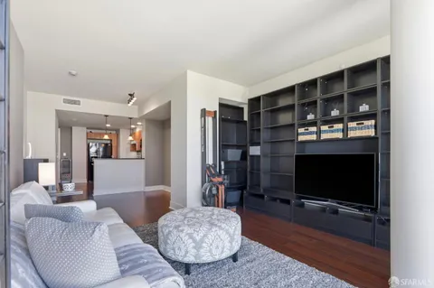 $600,000 | 88 East San Fernando Street, Unit 1509, San Jose, CA 95113