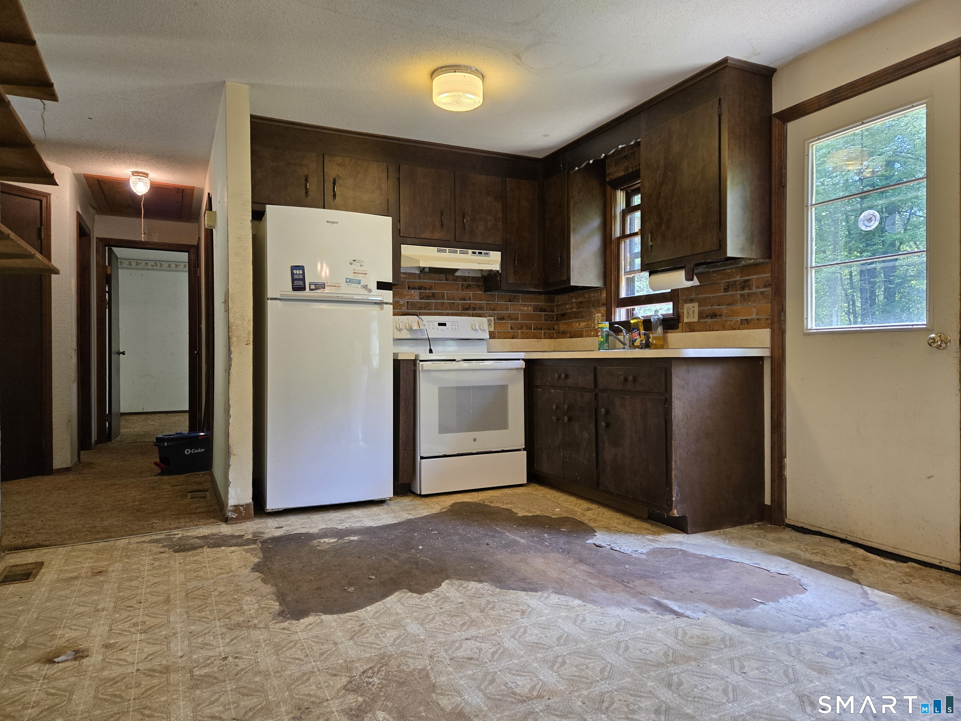 142 Cedar Lane Torrington, CT 06790 - Photo 8 of 20
