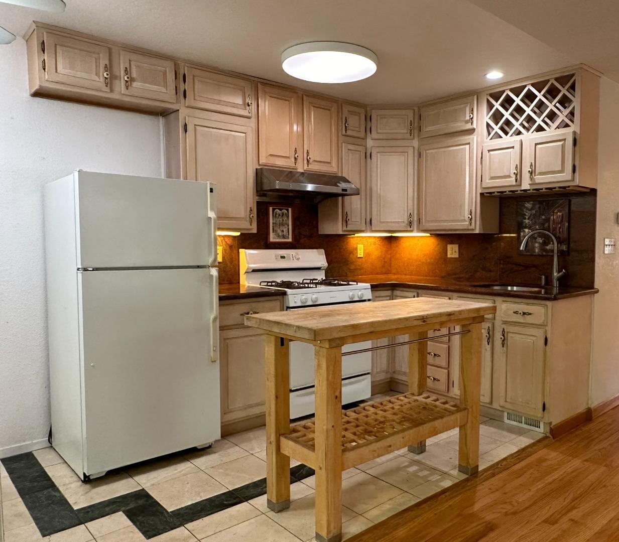 3038 Canyon Road Burlingame, CA 94010 - Photo 5 of 14