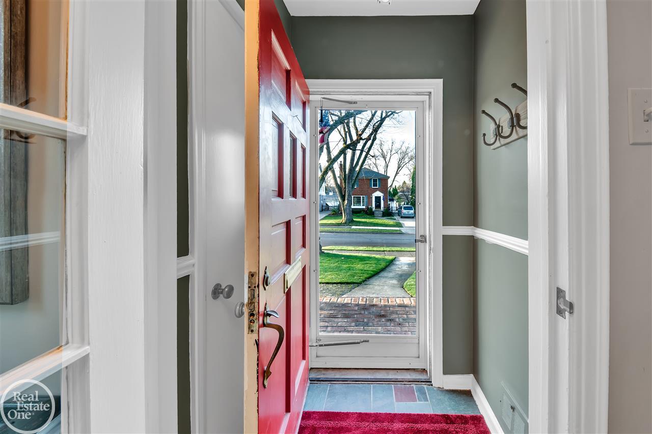 256 Ridgemont Road Grosse Pointe Farms, MI 48236 - Photo 21 of 30