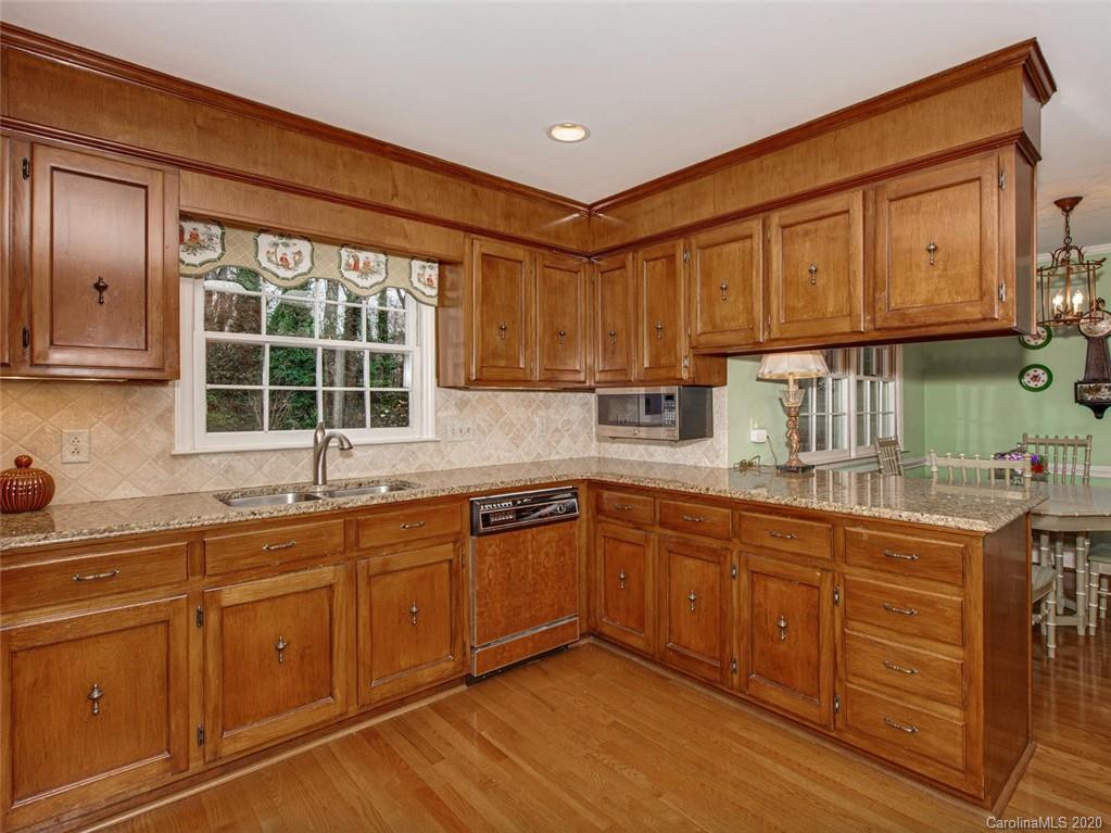 2451 Sedley Road Charlotte, NC 28211 - Photo 12 of 27