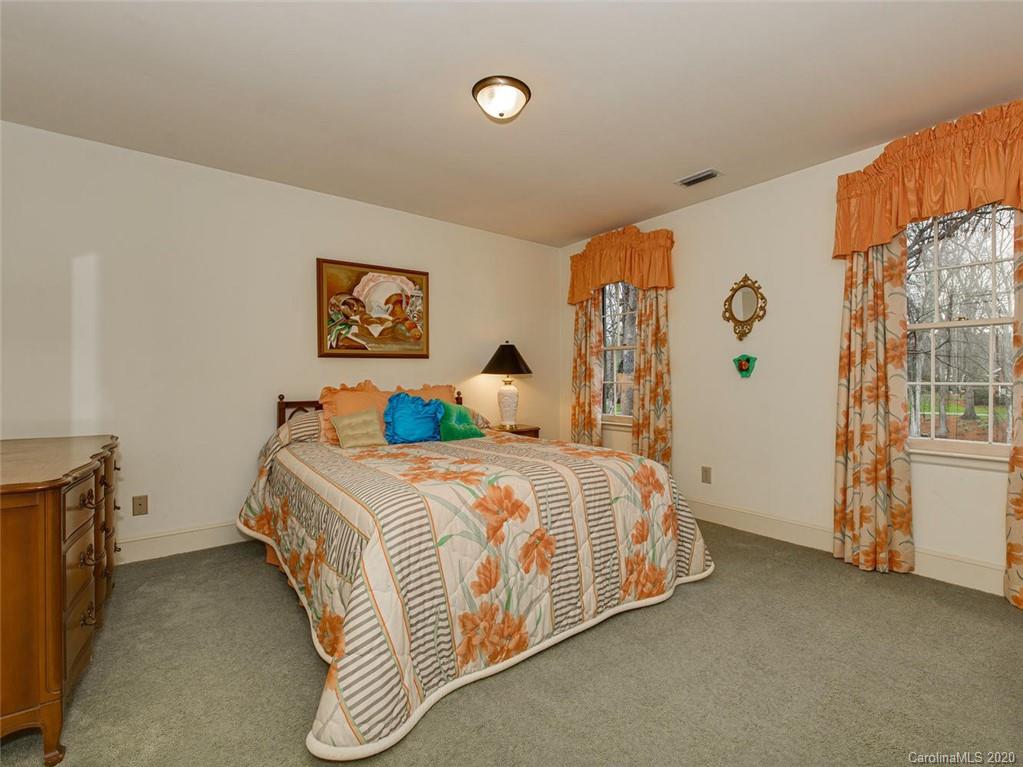2451 Sedley Road Charlotte, NC 28211 - Photo 17 of 27