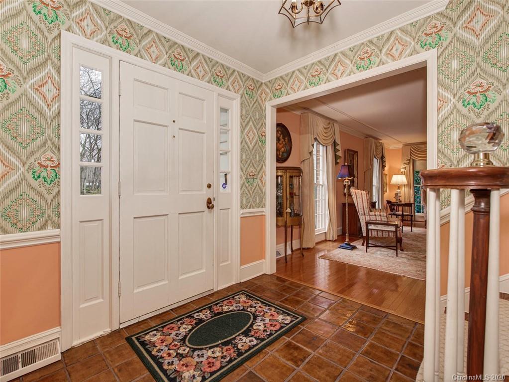 2451 Sedley Road Charlotte, NC 28211 - Photo 3 of 27