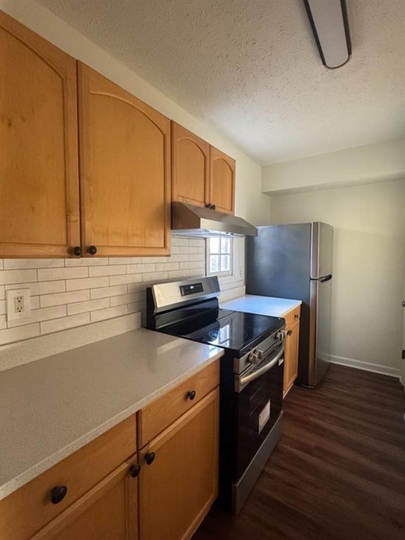 3091 Colonial Way, Unit D4 Atlanta, GA 30341 - Photo 4 of 12 Gallery Image 4