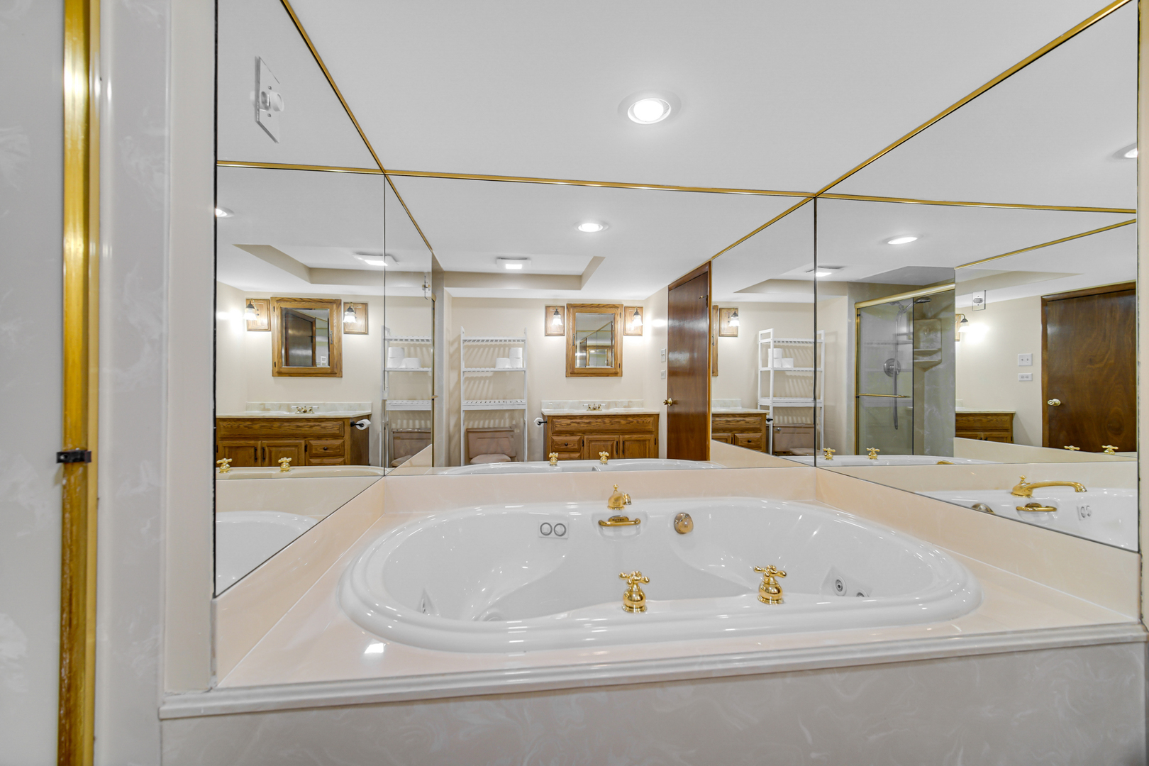 2042 West Spring Ridge Drive Arlington Heights, IL 60004 - Photo 14 of 25