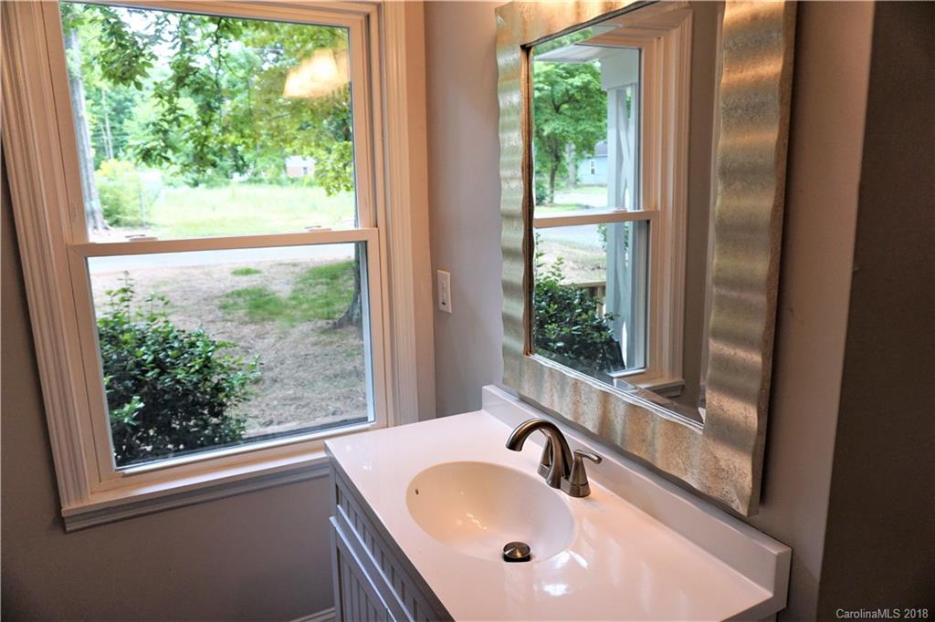 800 Rodey Avenue, Unit 9 Charlotte, NC 28206 - Photo 9 of 23 Gallery Image 9
