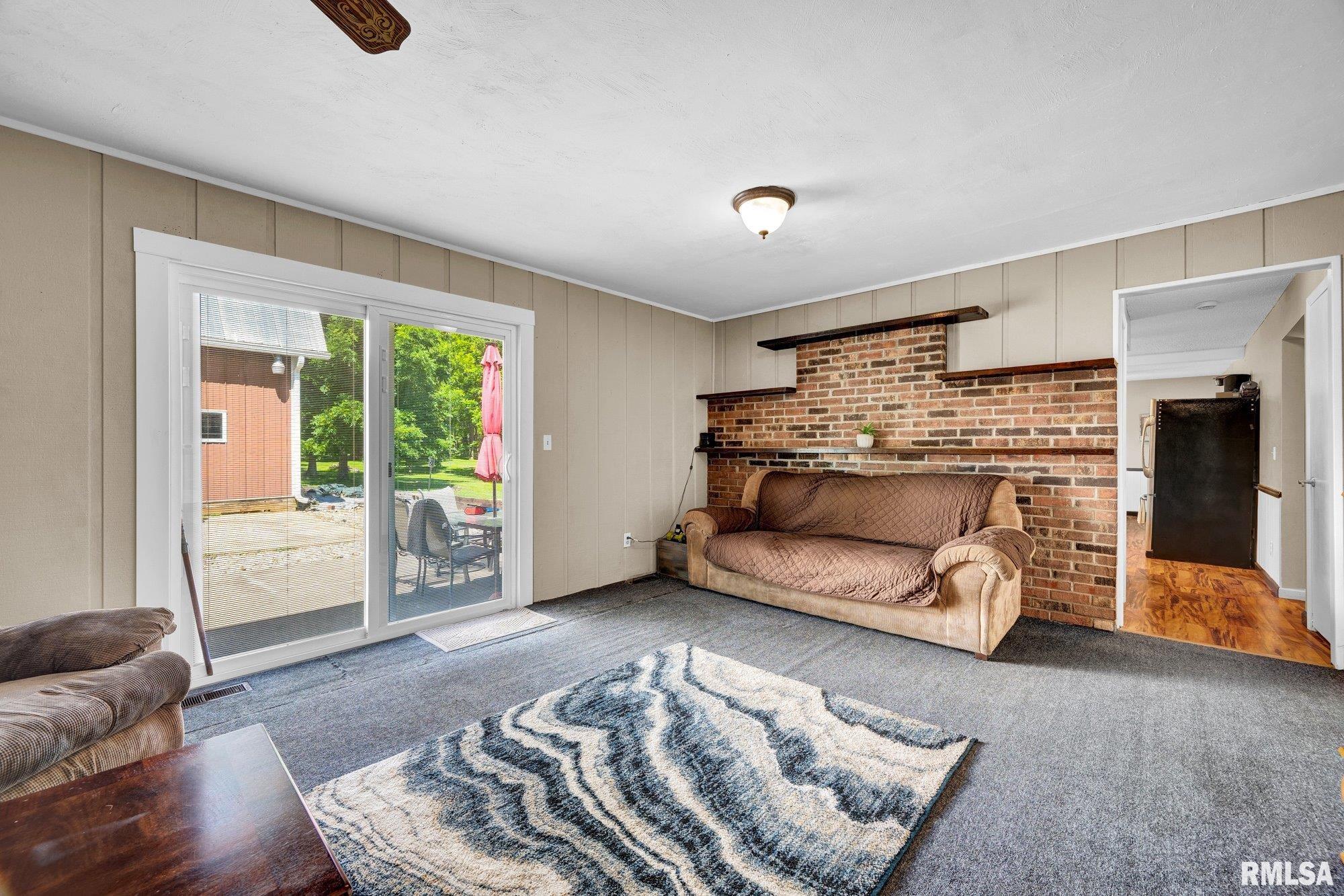 308 North Main Street Henderson, IL 61439 - Photo 34 of 43