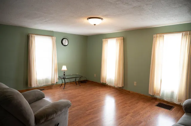 $285,000 | 100 East Street, Charlestown, NH 03603