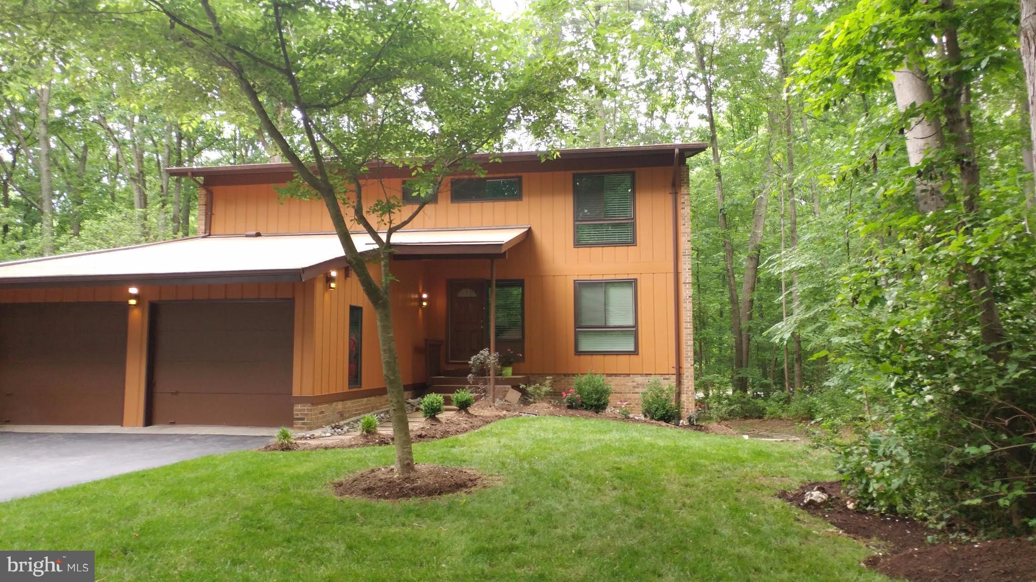 2104 Lirio Court Reston, VA 20191 - Photo 1 of 30 Exterior (Front)