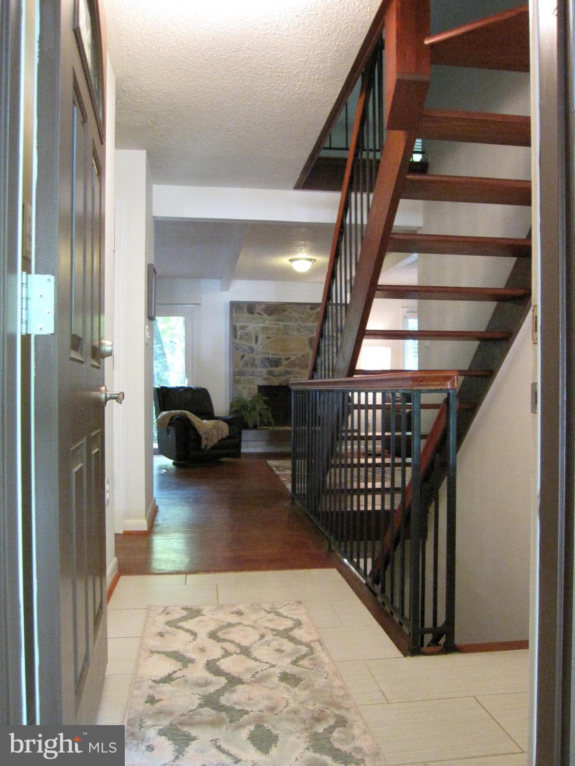 2104 Lirio Court Reston, VA 20191 - Photo 2 of 30 Interior (General)