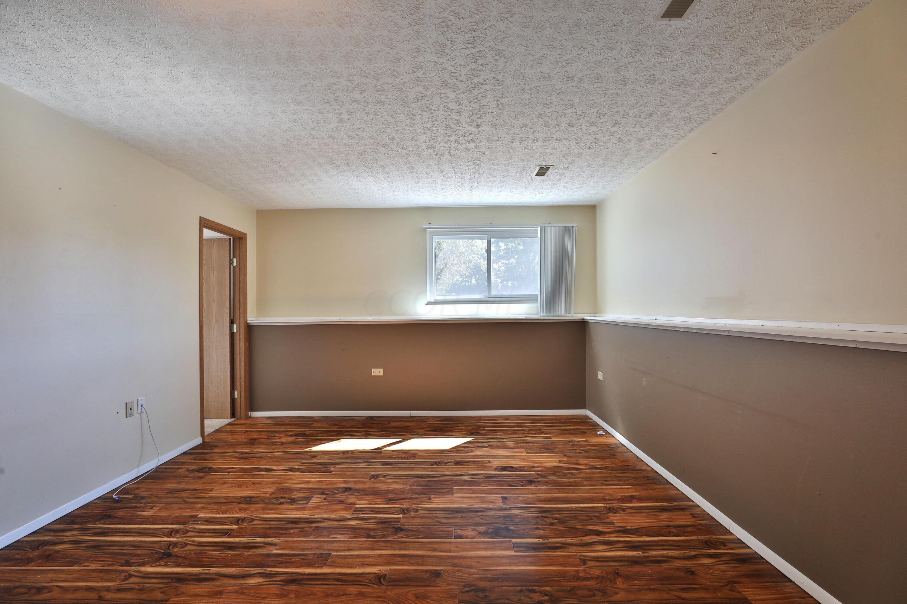 626 South Murray Hill Road Columbus, OH 43228 - Photo 13 of 33 626-S-MurrayHill-13